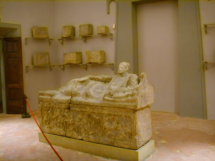 Museo_archeologico_di_Firenze,_sarcofago_77977,_1