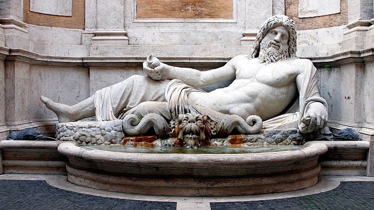 Marforio---Palazzo-Nuovo---Musei-Capitolini---Rome-2016-(2)