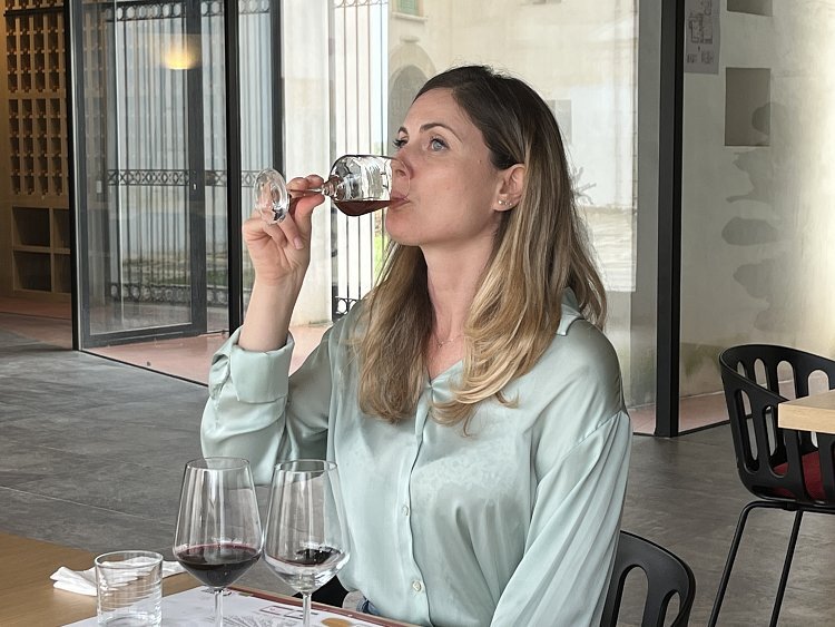 IMG_1648_wzwfn7?_a=BACAEuGT