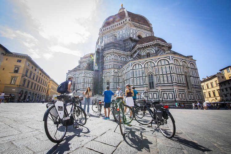 260A0479_1_vhqzpp?_a=BACAEuGT