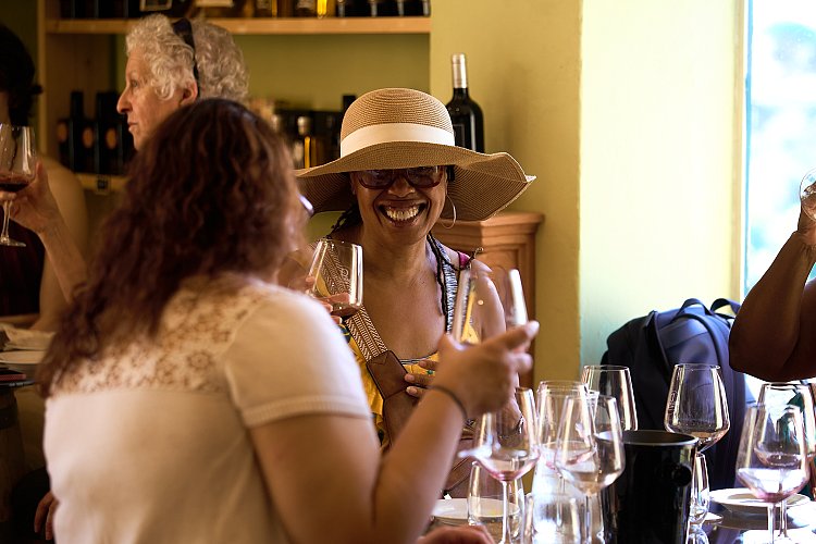 Wine_and_Olive_Oil_Trail_117_kxrz3d?_a=BACAEuGT