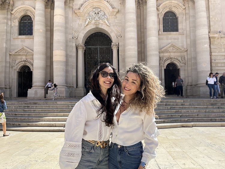 IMG_2292_gauzg2?_a=BACAEuGT