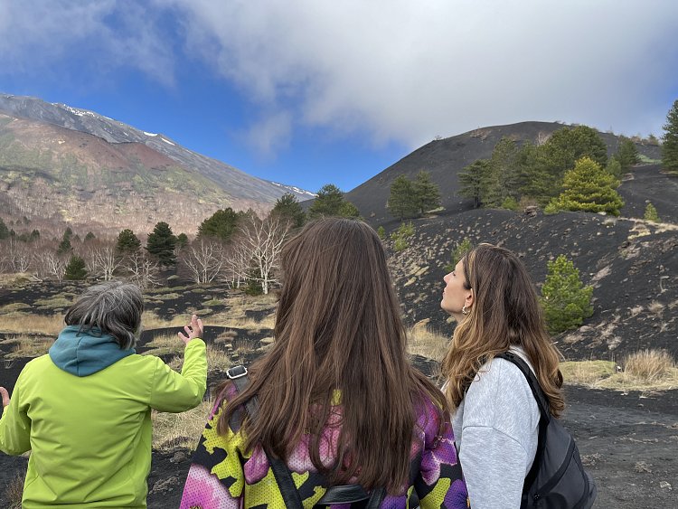 IMG_1974_wvdgqf?_a=BACAEuGT